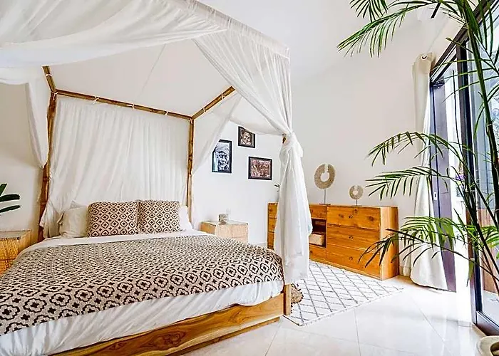 Canggu Near Cafe Del Mar 5-min-walk To Residence Umalas (Bali)